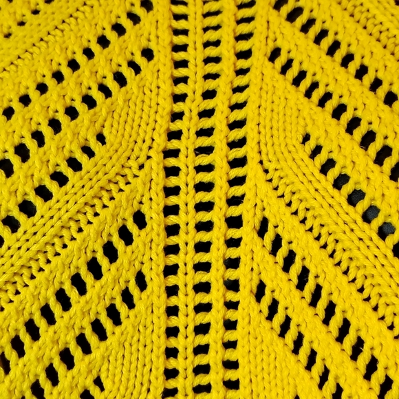 Andrea Jovine Women's LG Yellow Open Knit Sweater - Picture 4 of 8